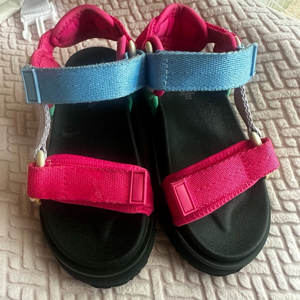 Gap Kids Pink and Blue Sandals 9-10